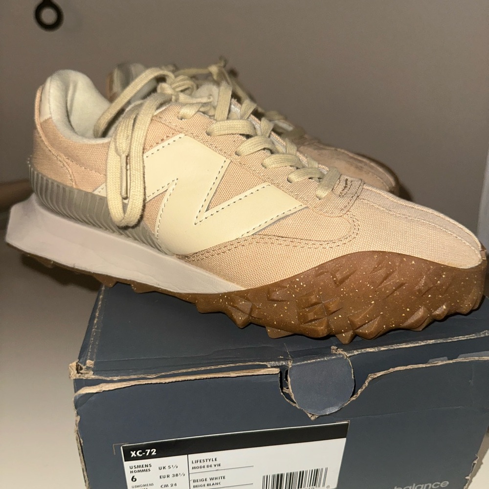 New Balance  Size 8
